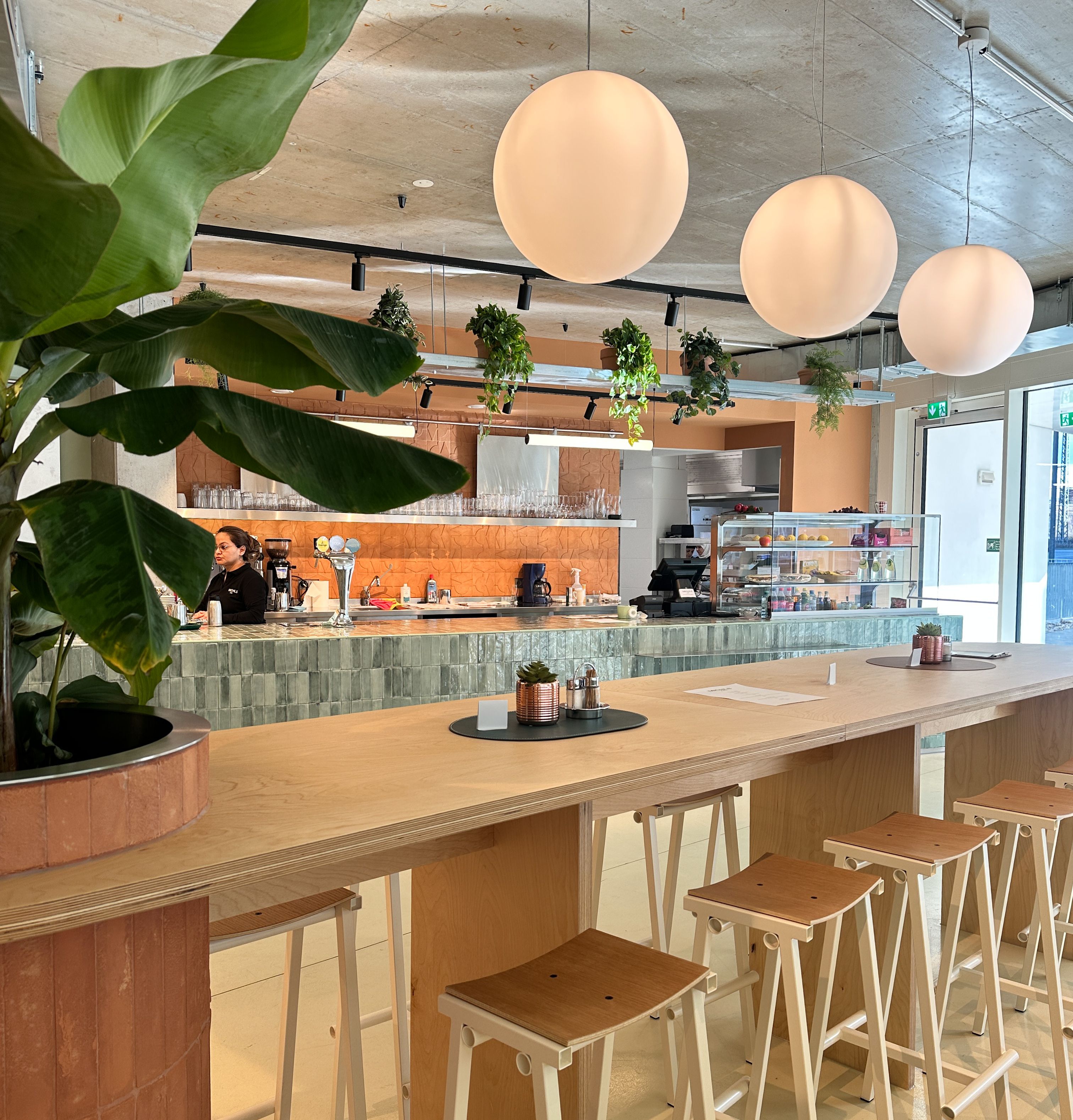 Barbereich Michls deli ©wienwork